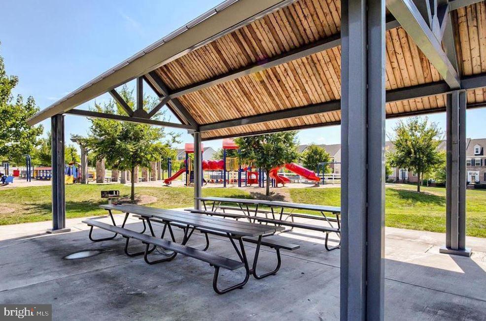 GREENWAY VILLAGE - Residential