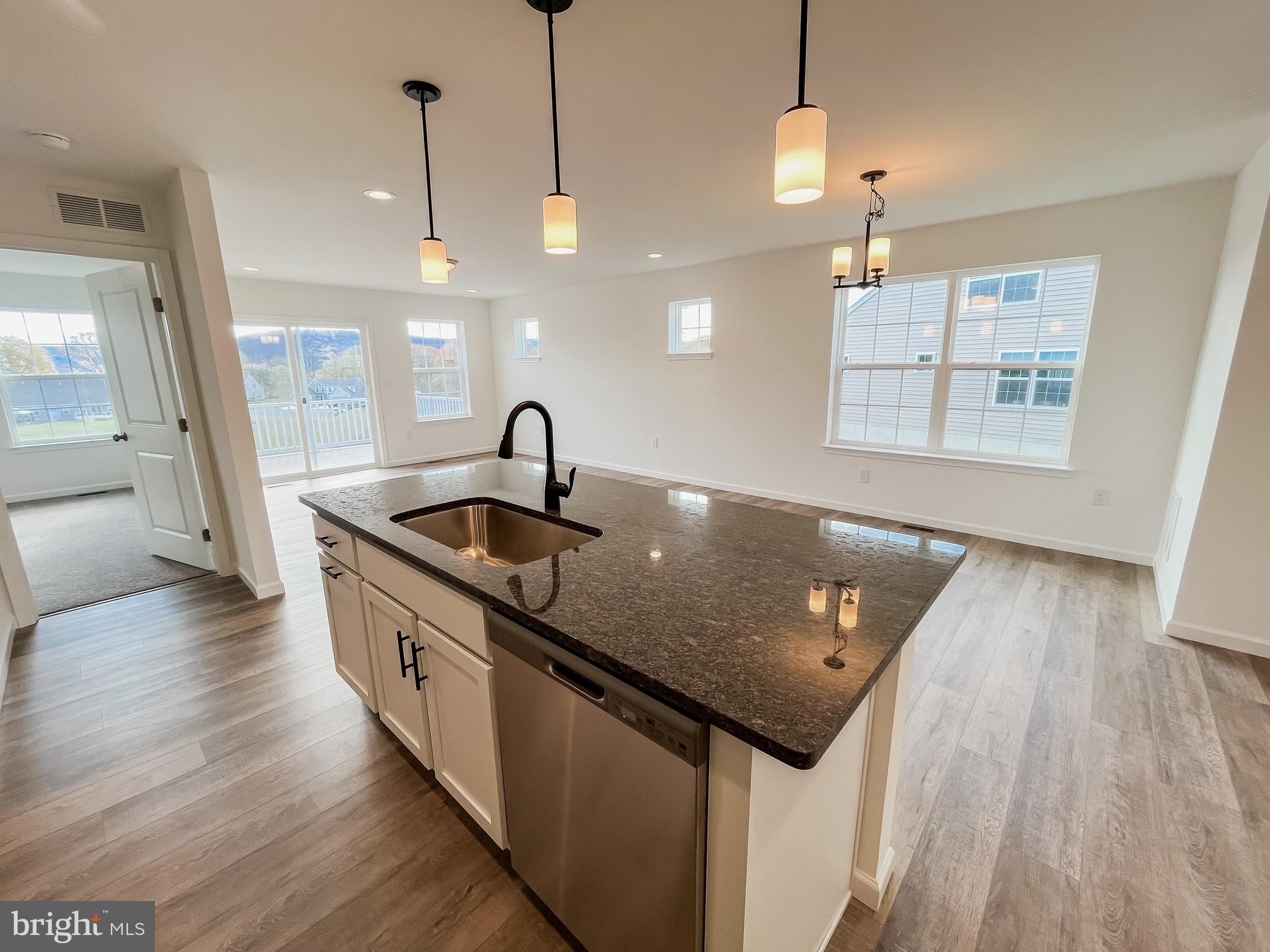 STONE MILL ESTATES - Residential