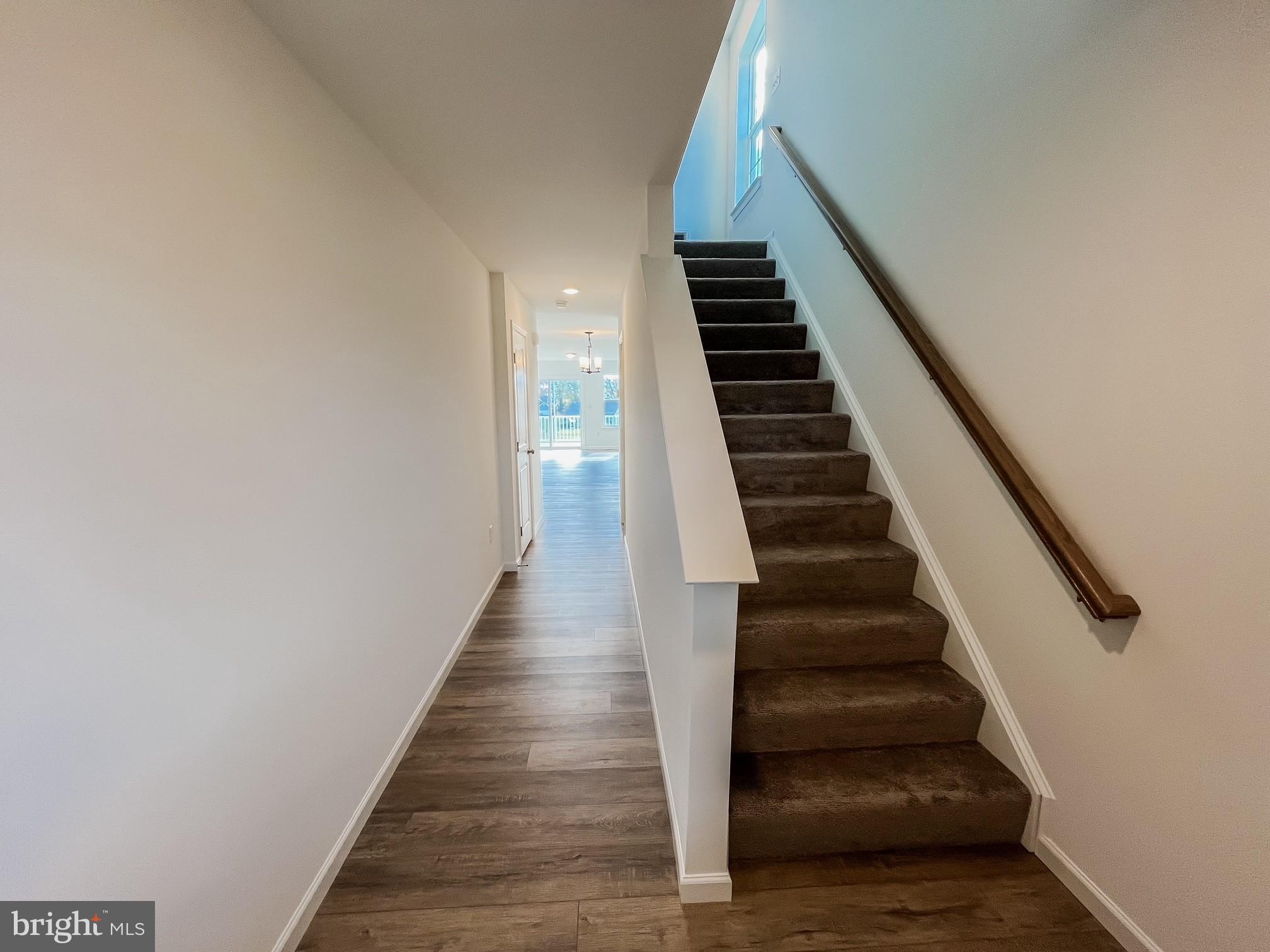 STONE MILL ESTATES - Residential