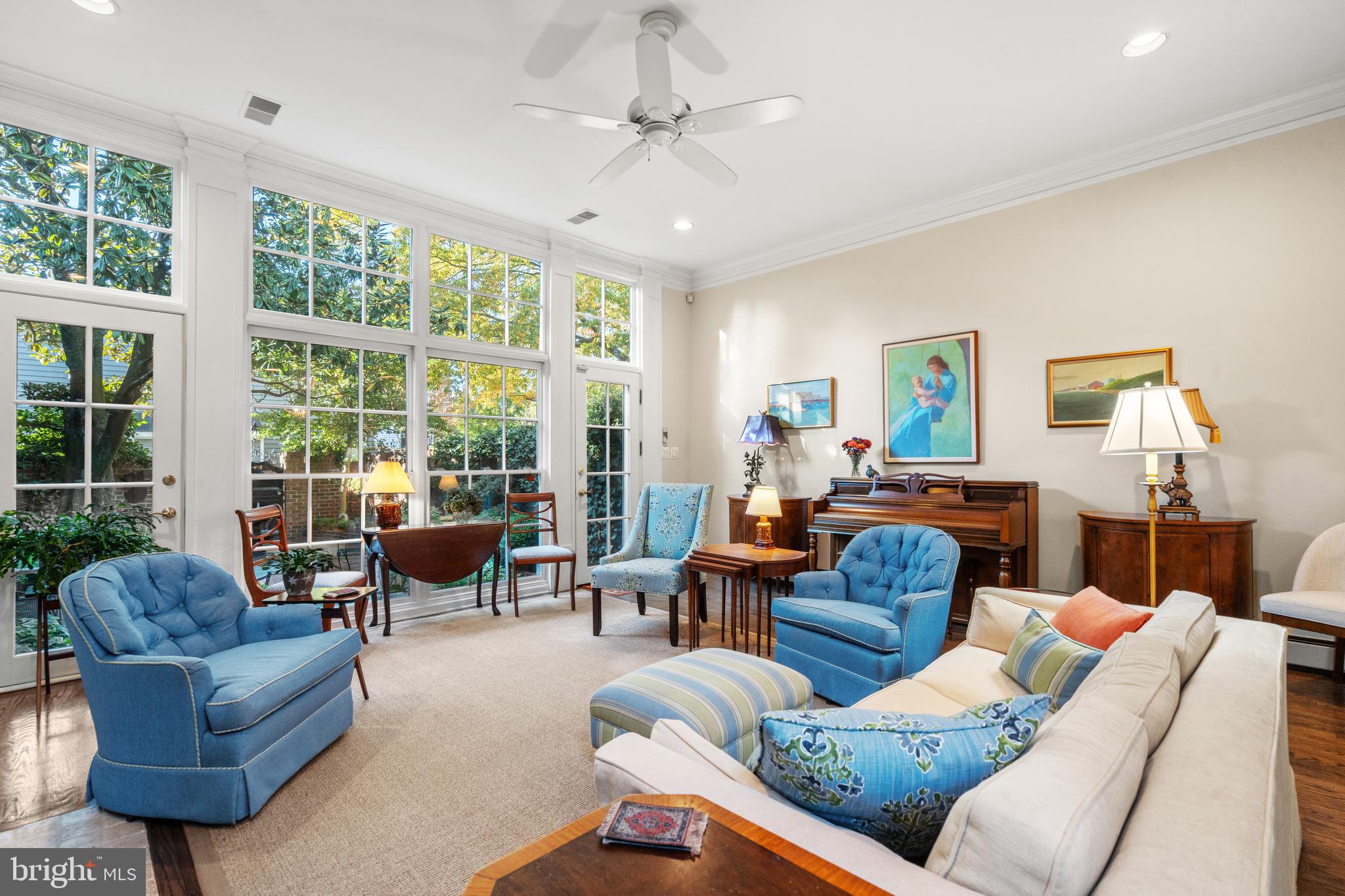 OLD TOWN ALEXANDRIA - Residential