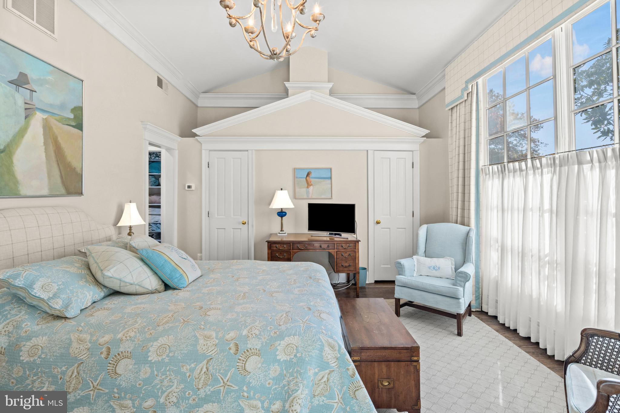 OLD TOWN ALEXANDRIA - Residential