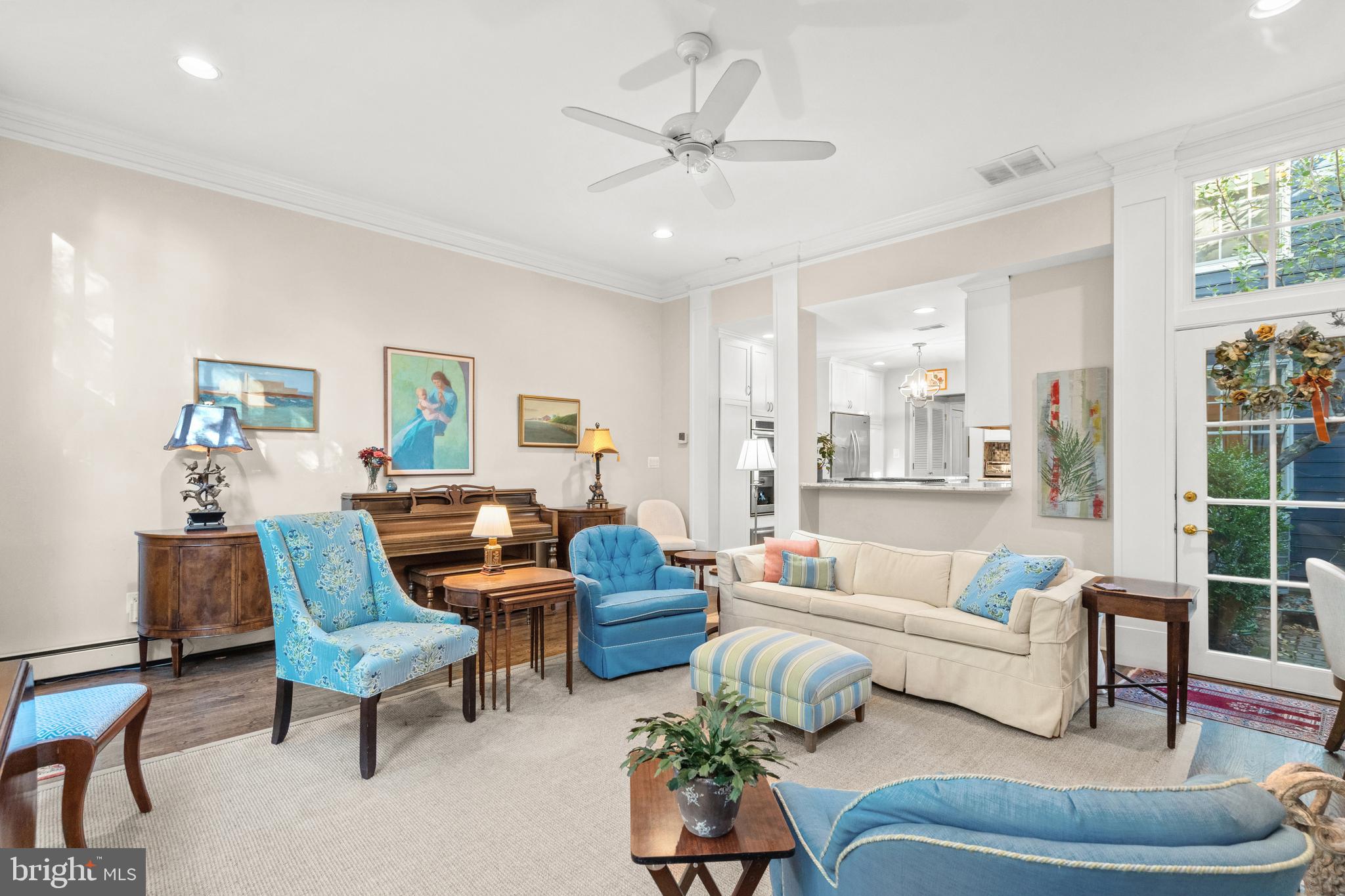 OLD TOWN ALEXANDRIA - Residential