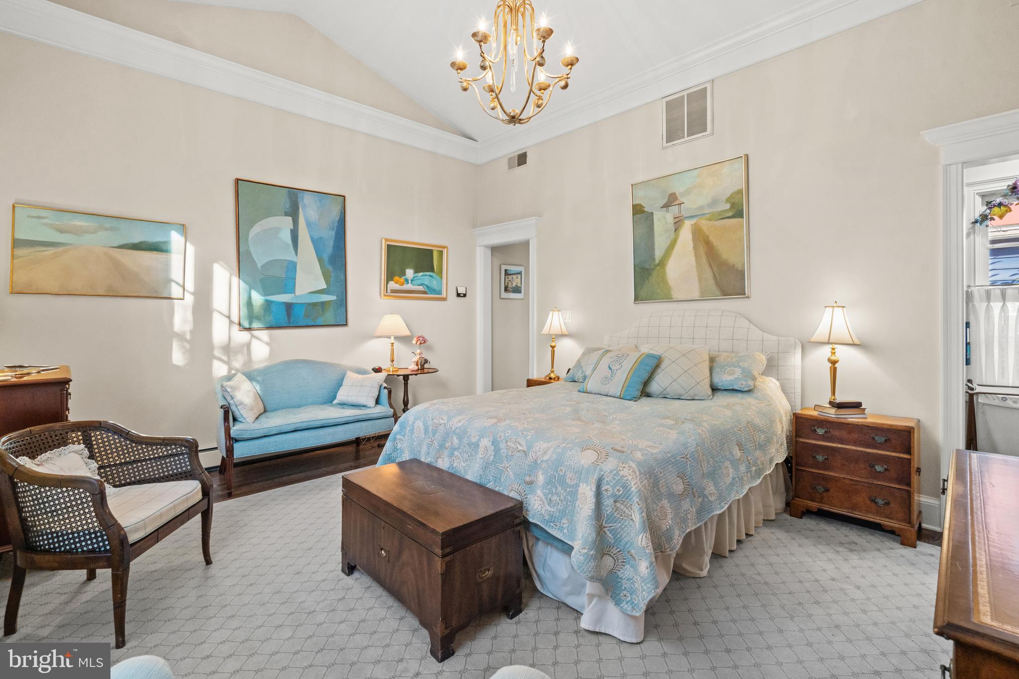 OLD TOWN ALEXANDRIA - Residential