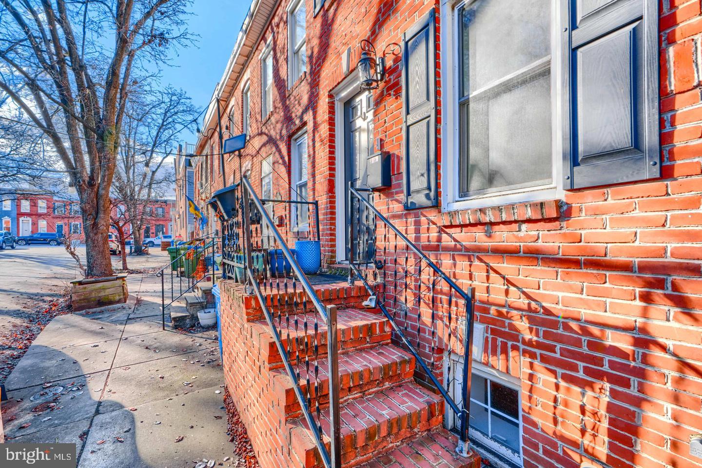 1520 BYRD STREET