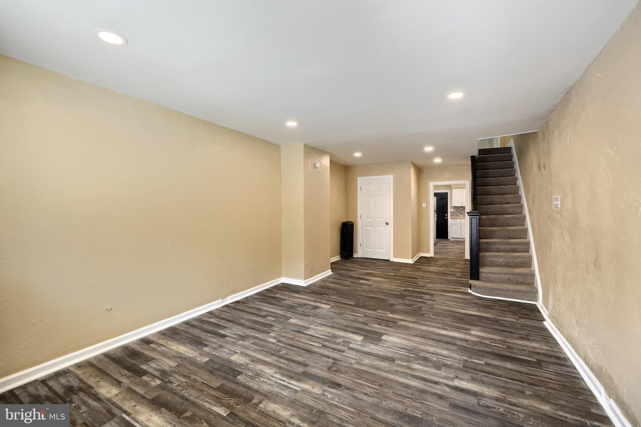1415 W KING STREET