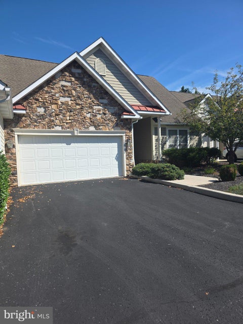 Townhouse For Sale - 12617 Nicklaus Court<br/> CUMBERLAND, MD 21502