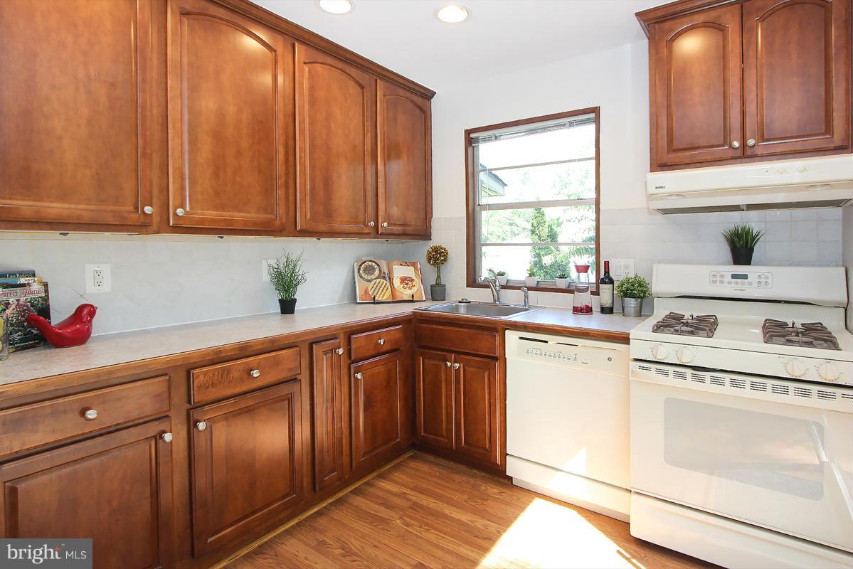 ROLLING VALLEY WEST - Residential