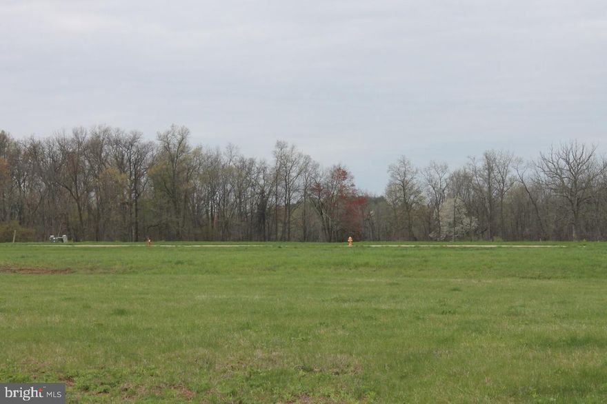 Build your dream home on this great lot in Donwood Estates.