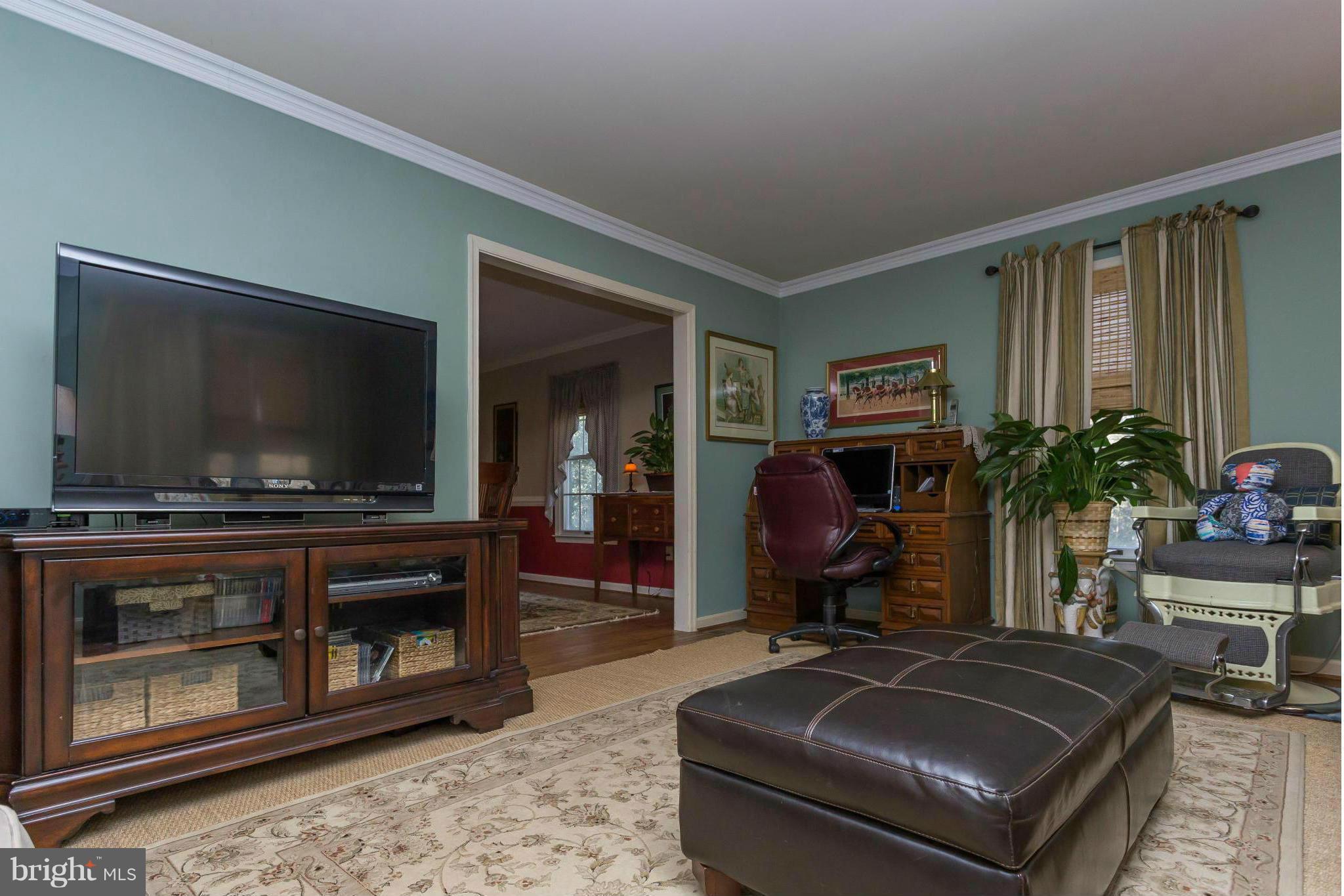 K G ON THE POTOMAC - Residential