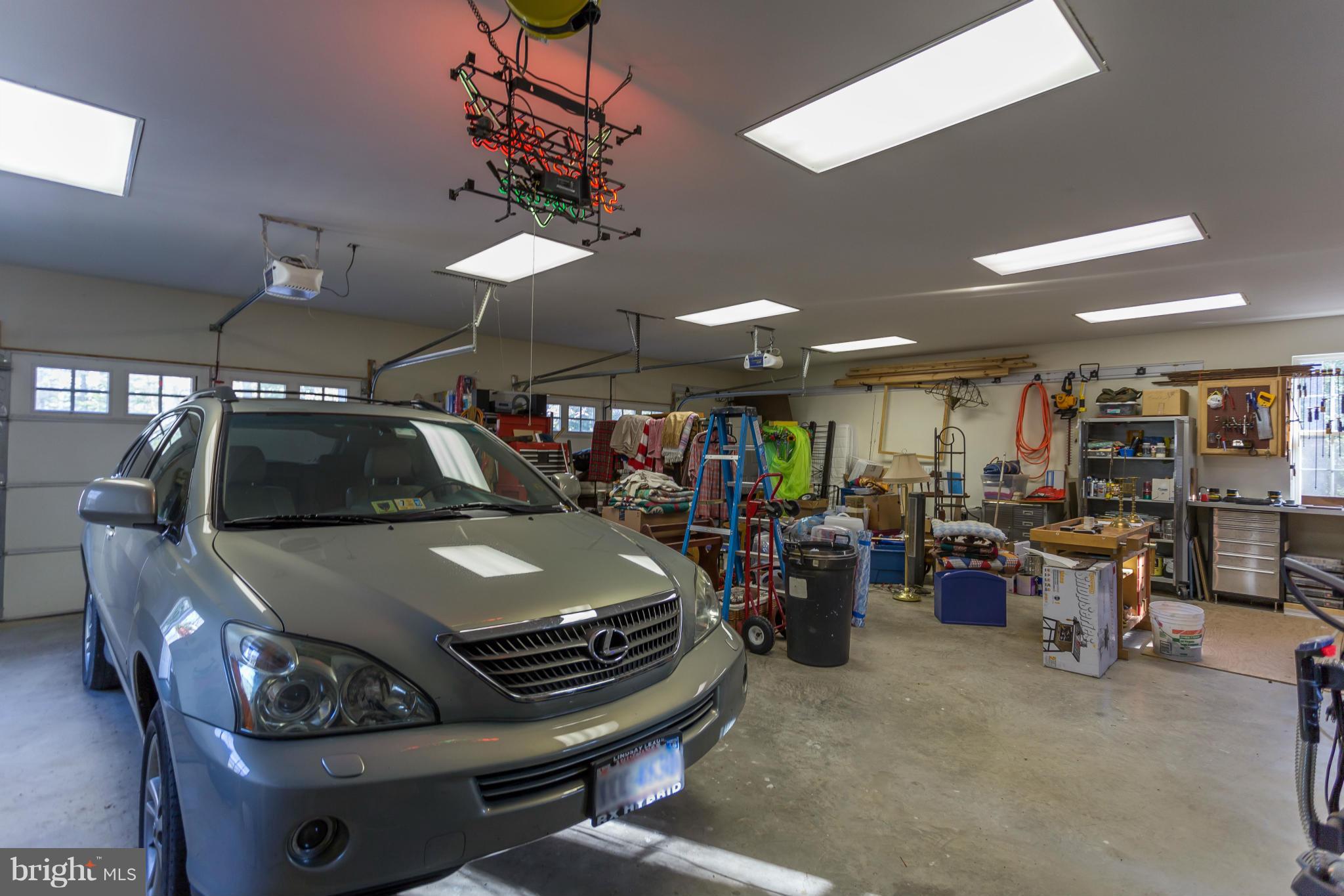 K G ON THE POTOMAC - Residential