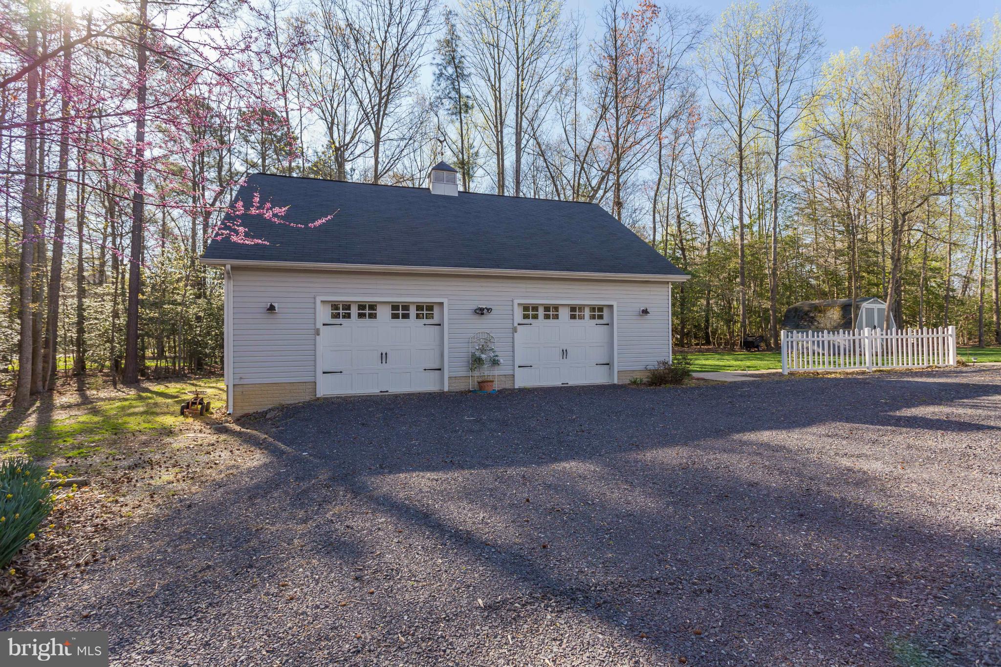 K G ON THE POTOMAC - Residential