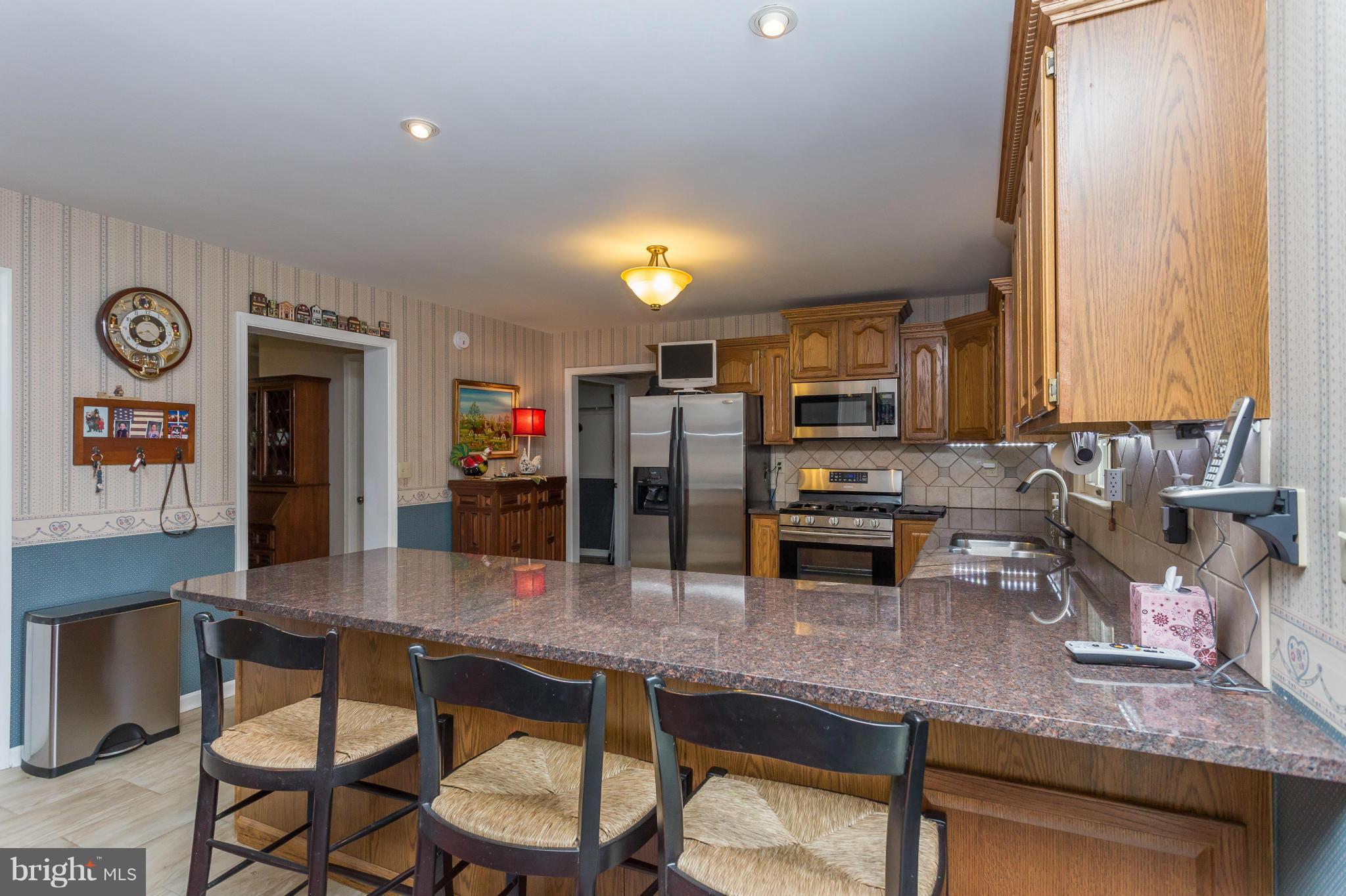 K G ON THE POTOMAC - Residential