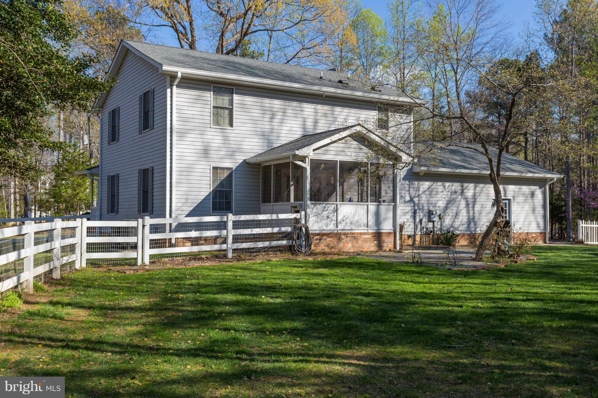 K G ON THE POTOMAC - Residential