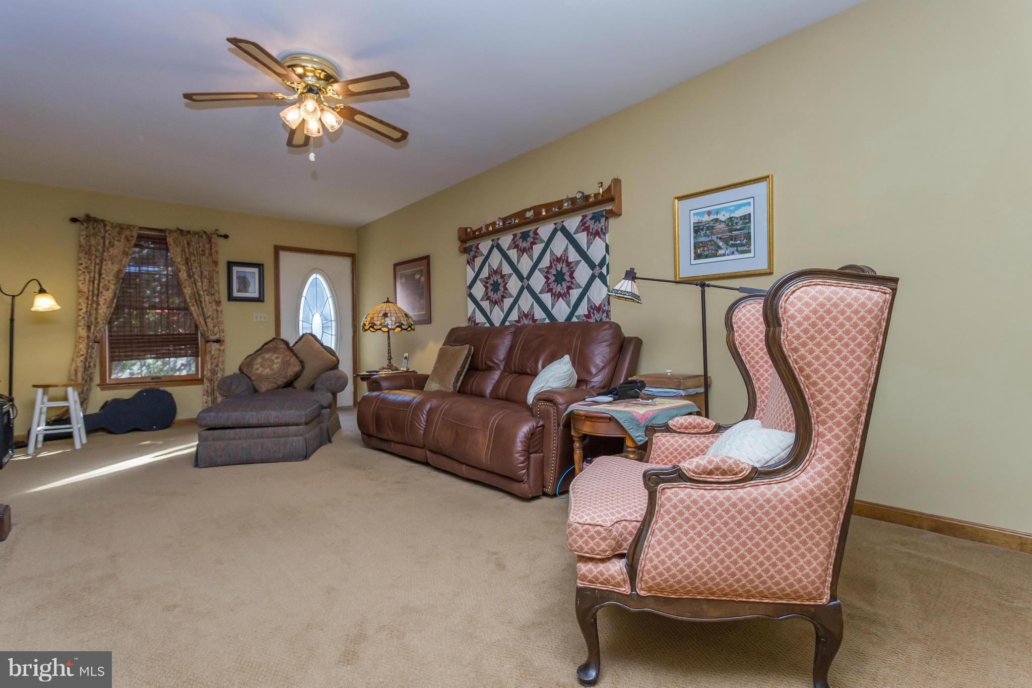 K G ON THE POTOMAC - Residential