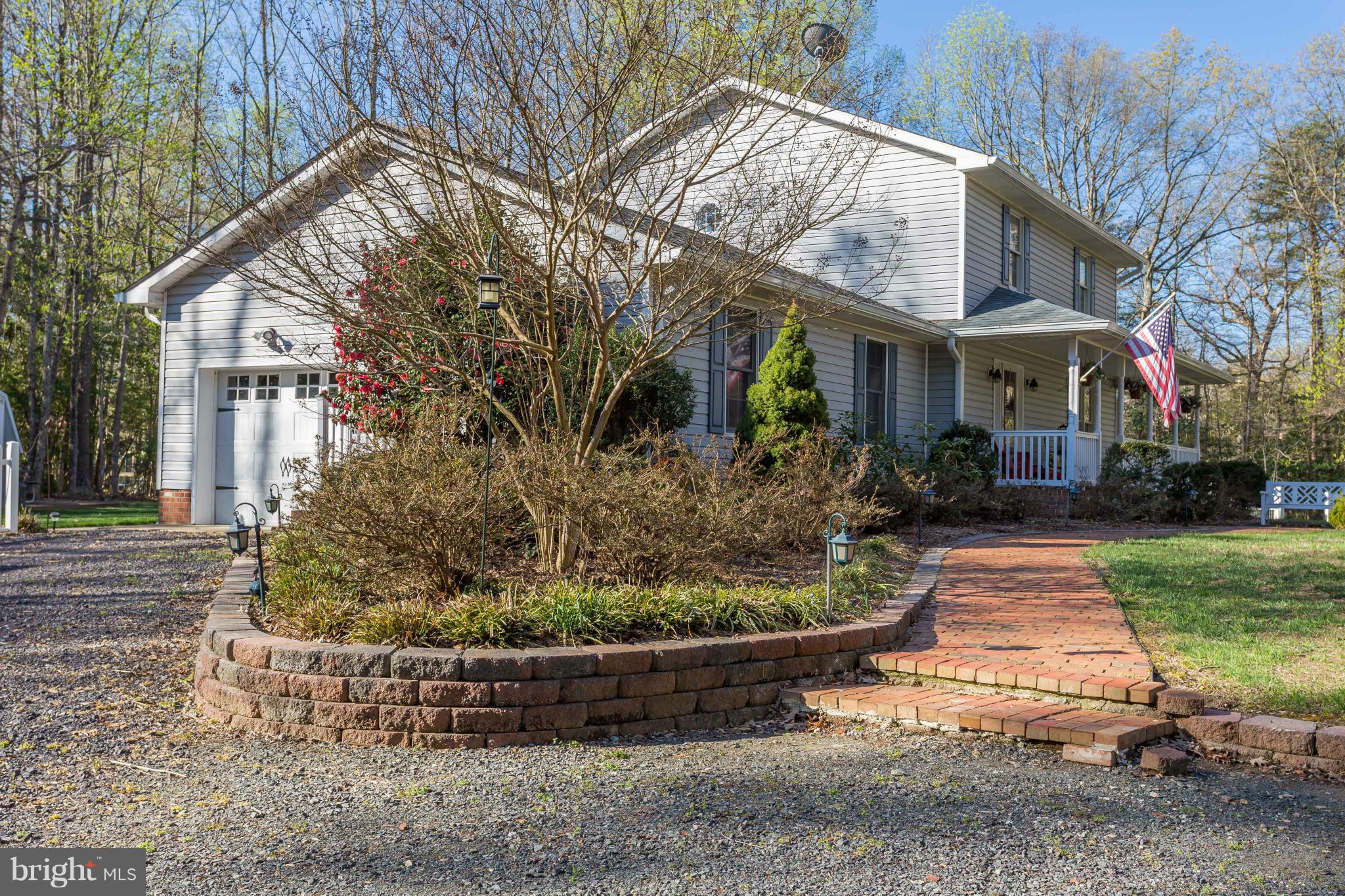 K G ON THE POTOMAC - Residential