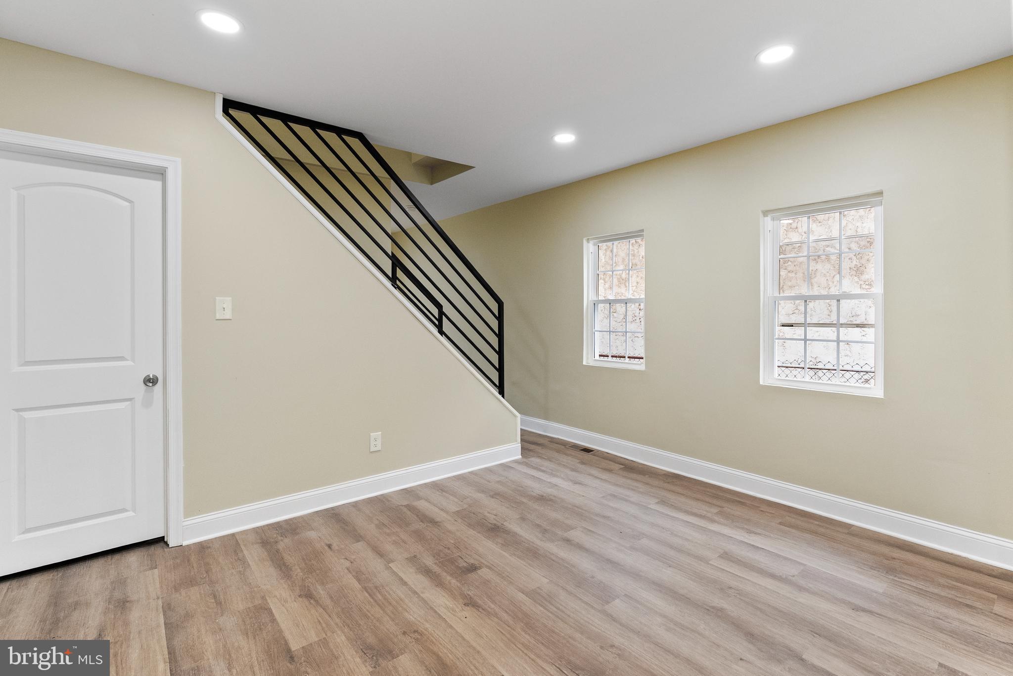 BRIDESBURG - Residential