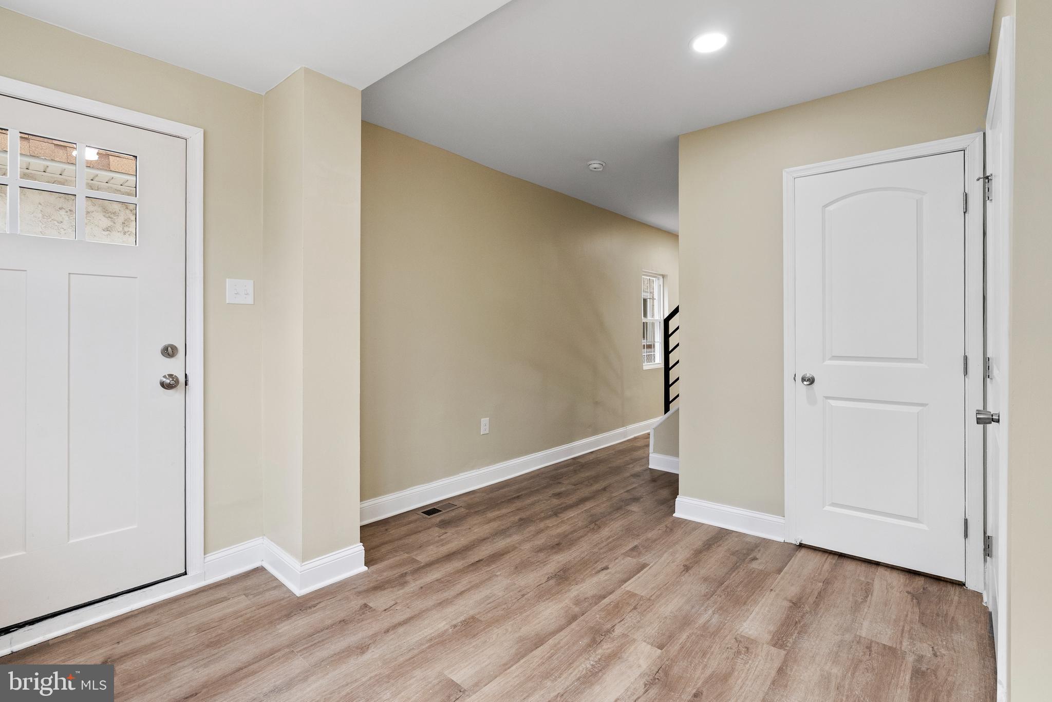 BRIDESBURG - Residential