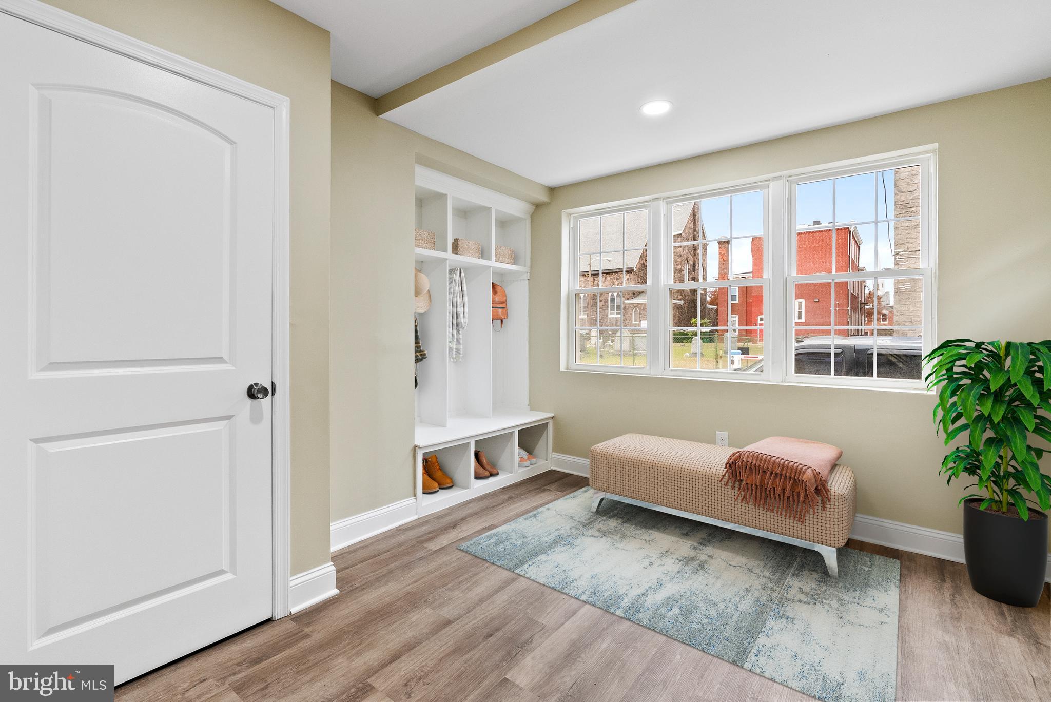 BRIDESBURG - Residential