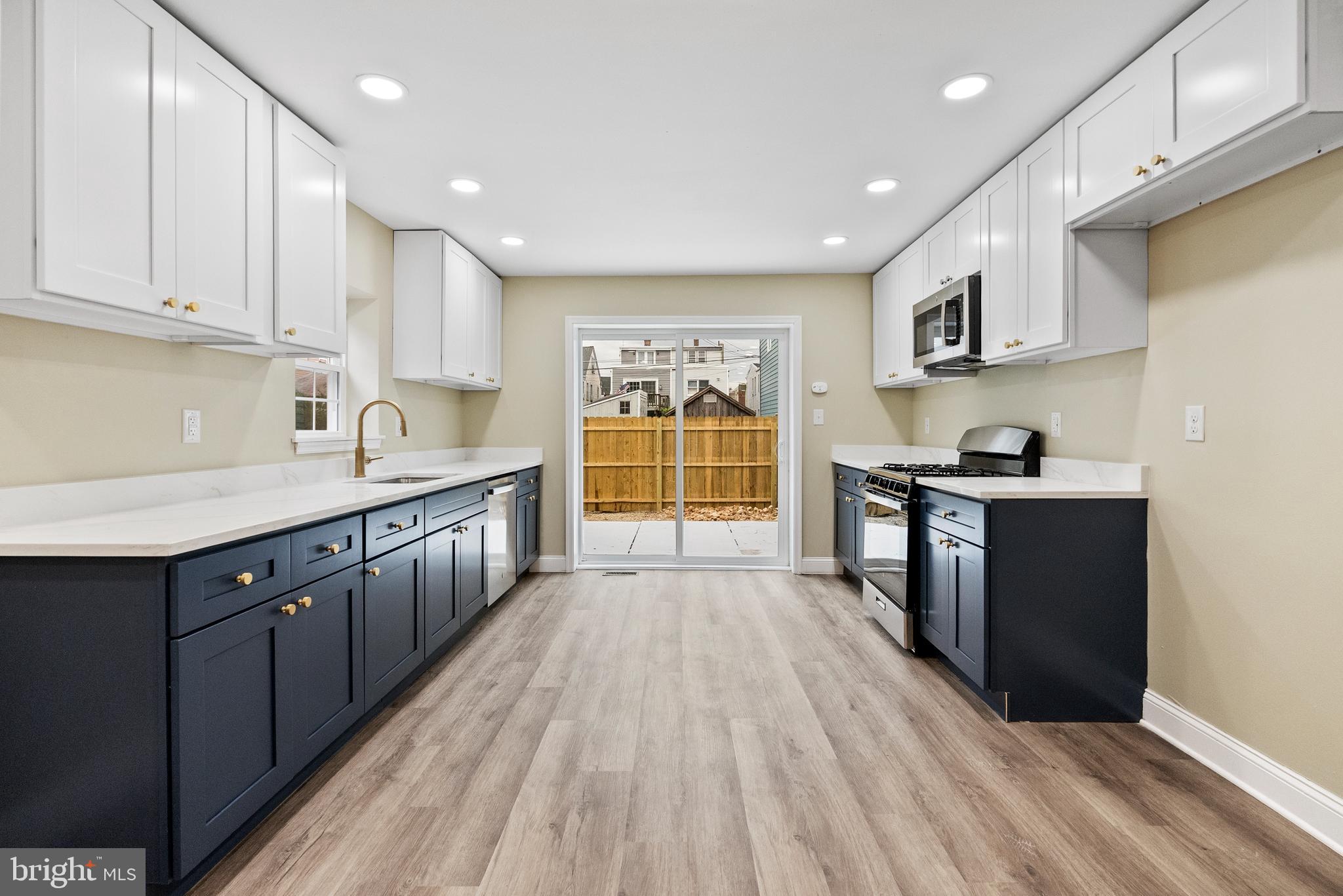 BRIDESBURG - Residential