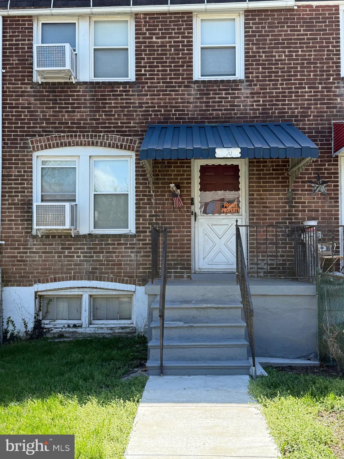 1603 POPLAND STREET 2ND FLOOR