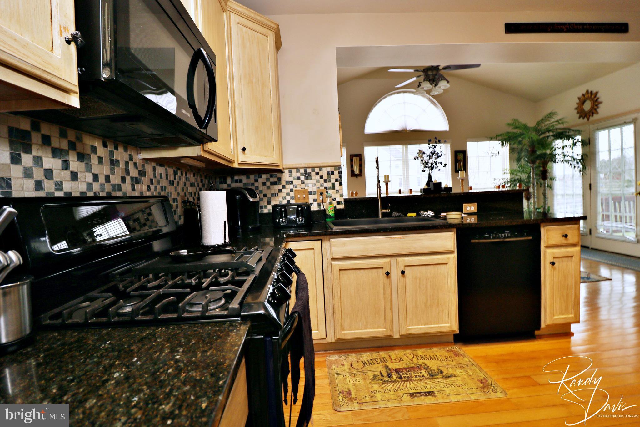 LOCUST HILL - Residential