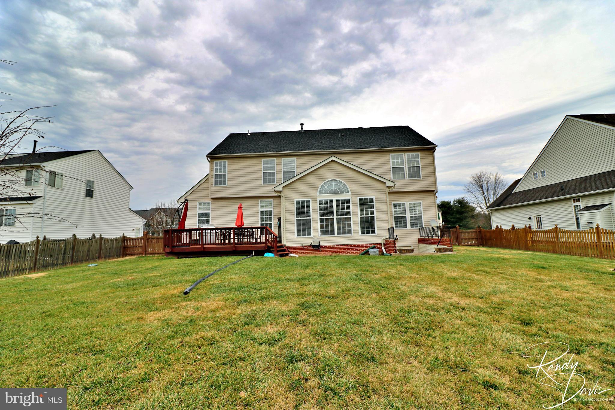 LOCUST HILL - Residential