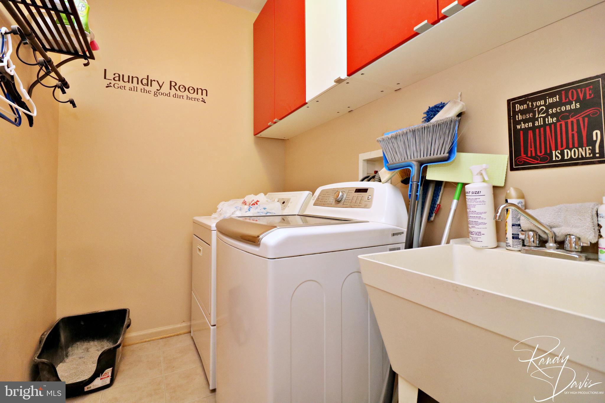 LOCUST HILL - Residential