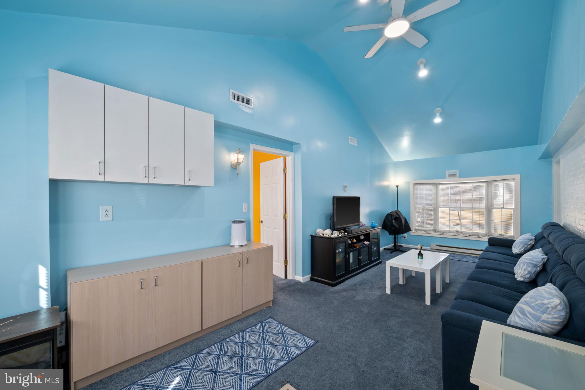 PIKESVILLE - Residential