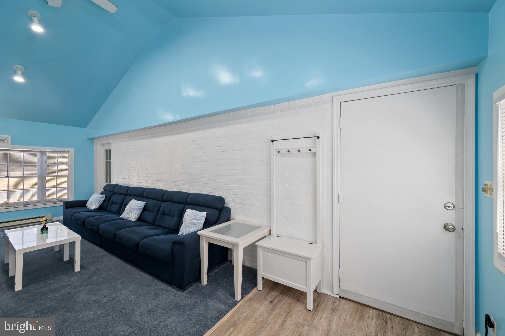 PIKESVILLE - Residential