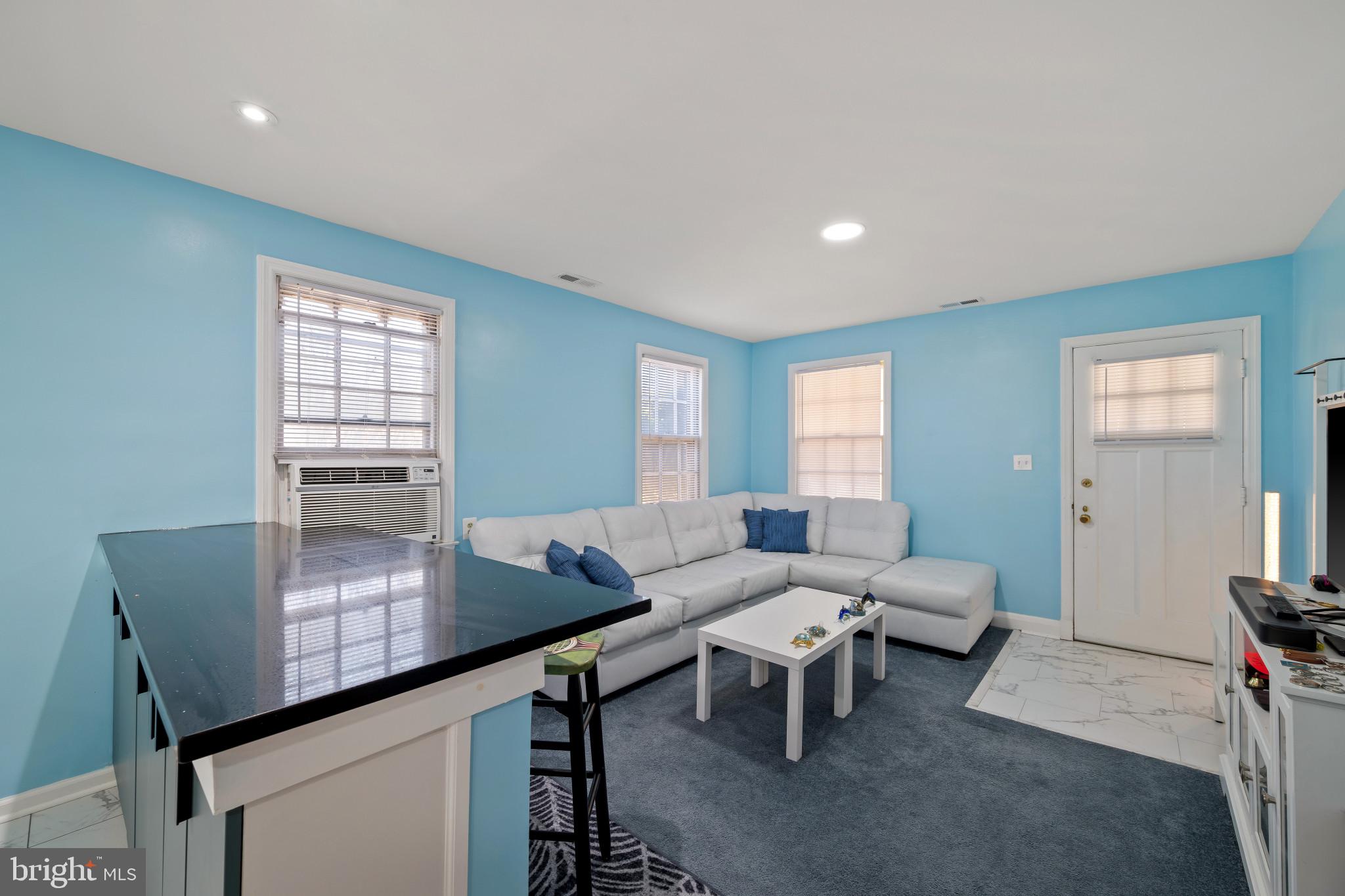 PIKESVILLE - Residential