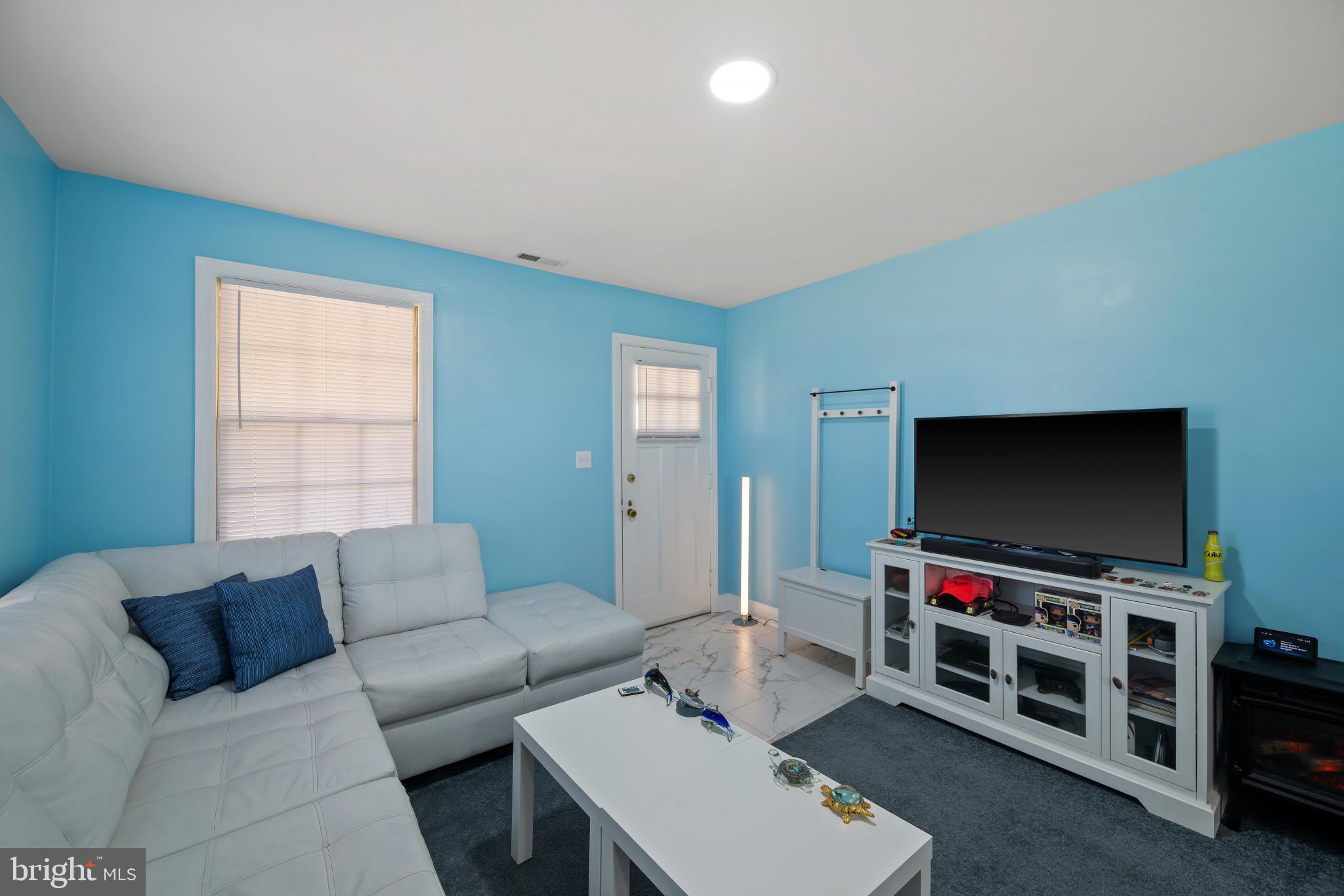 PIKESVILLE - Residential