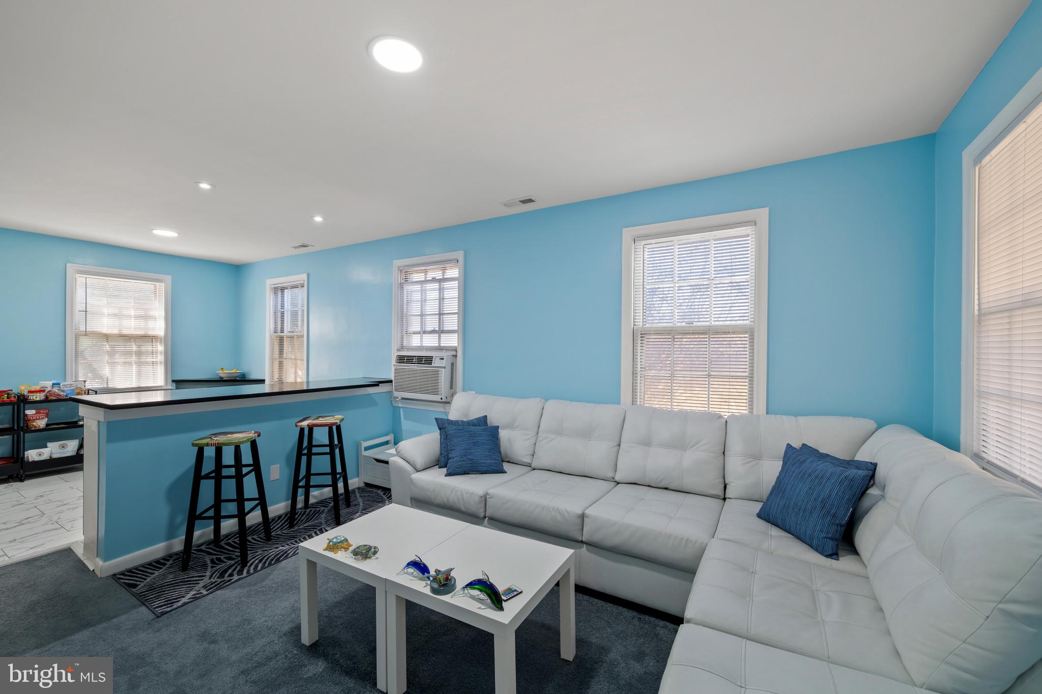 PIKESVILLE - Residential