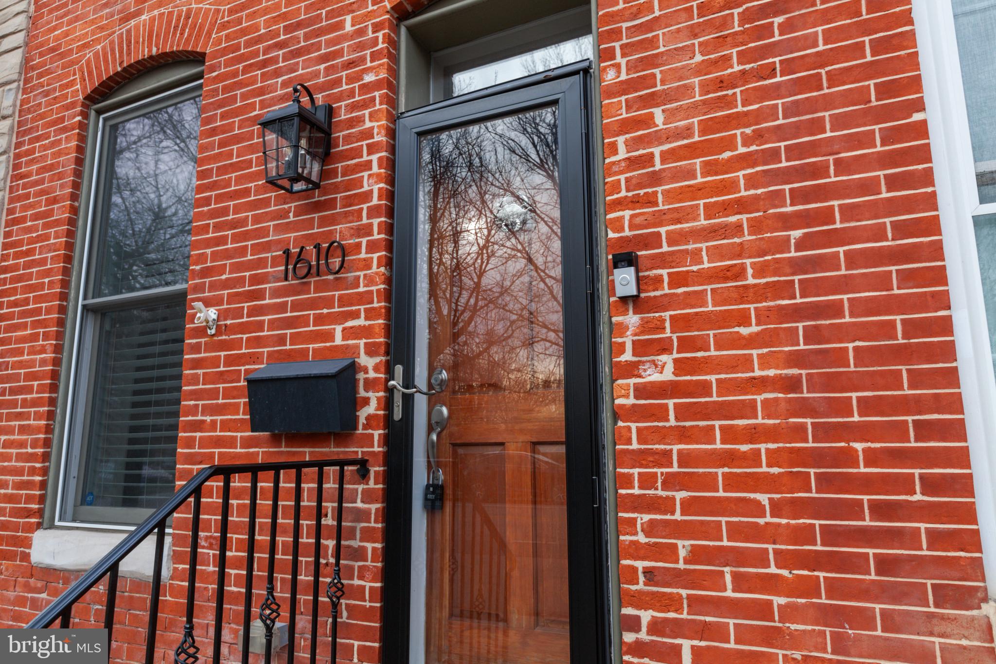 LOCUST POINT - Residential