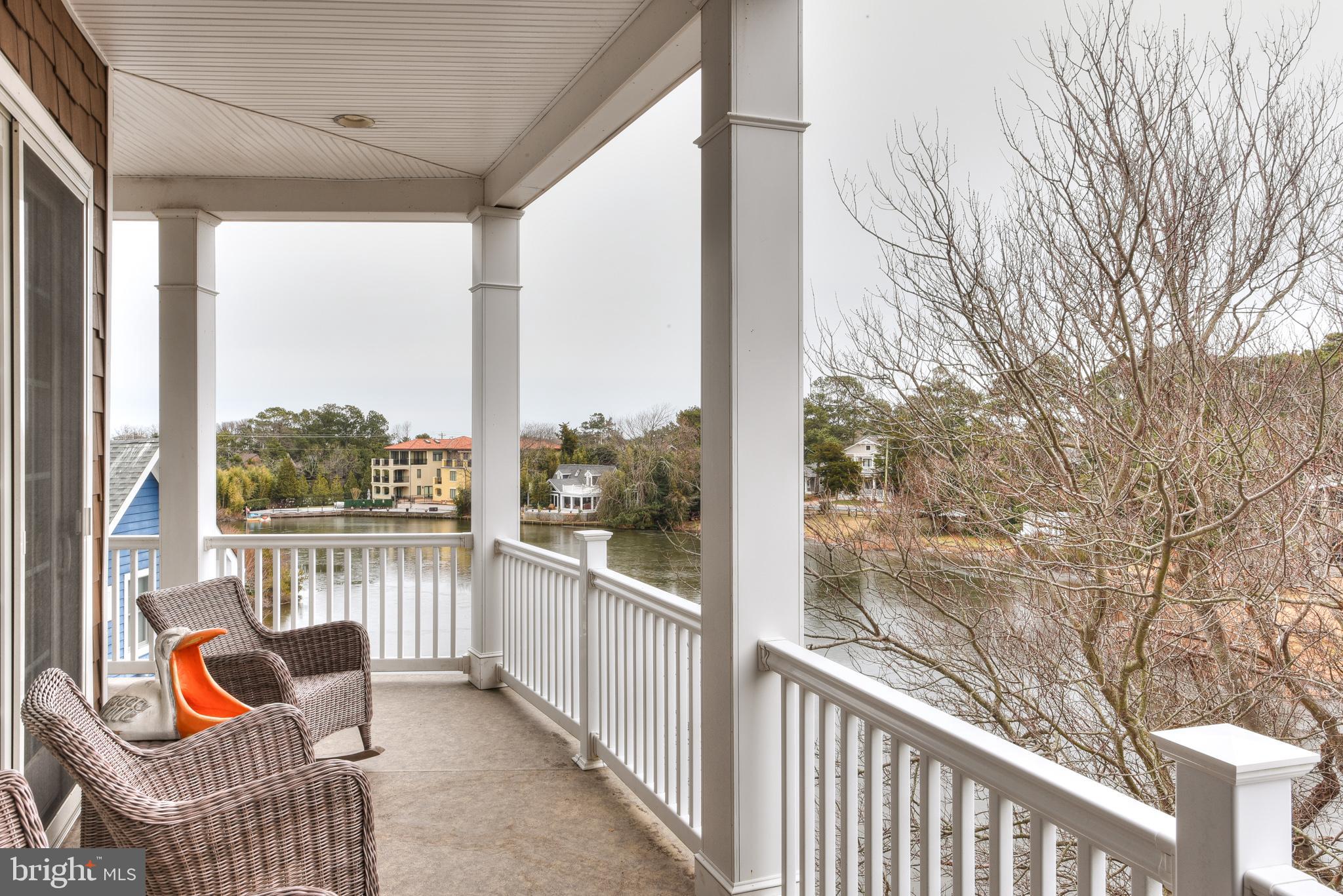 SILVER LAKE SHORES - Residential