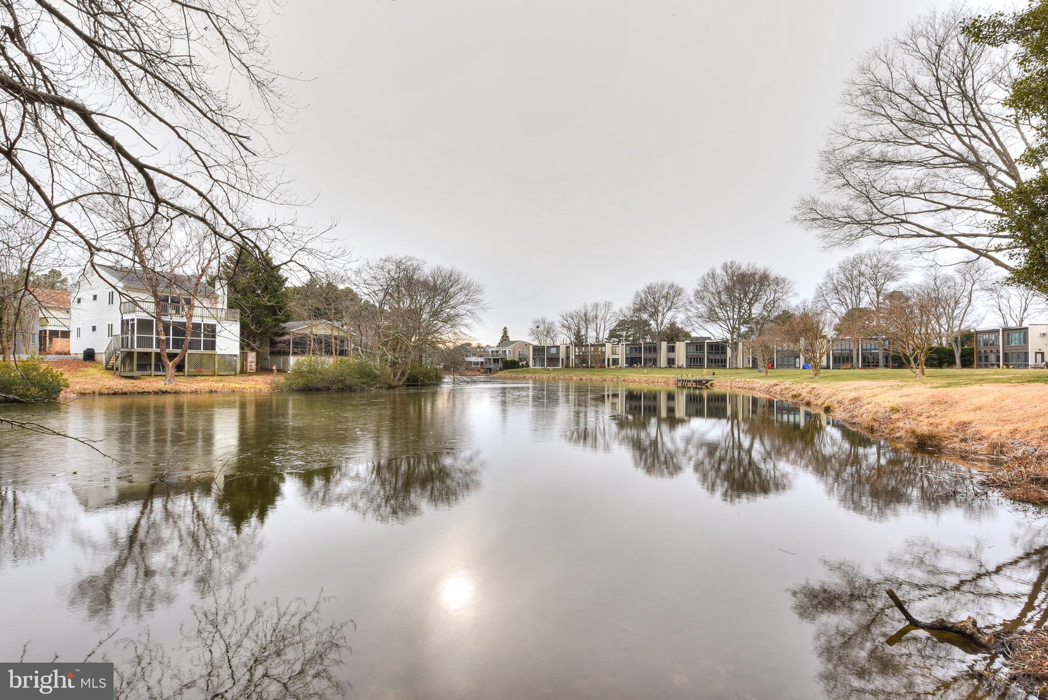 SILVER LAKE SHORES - Residential