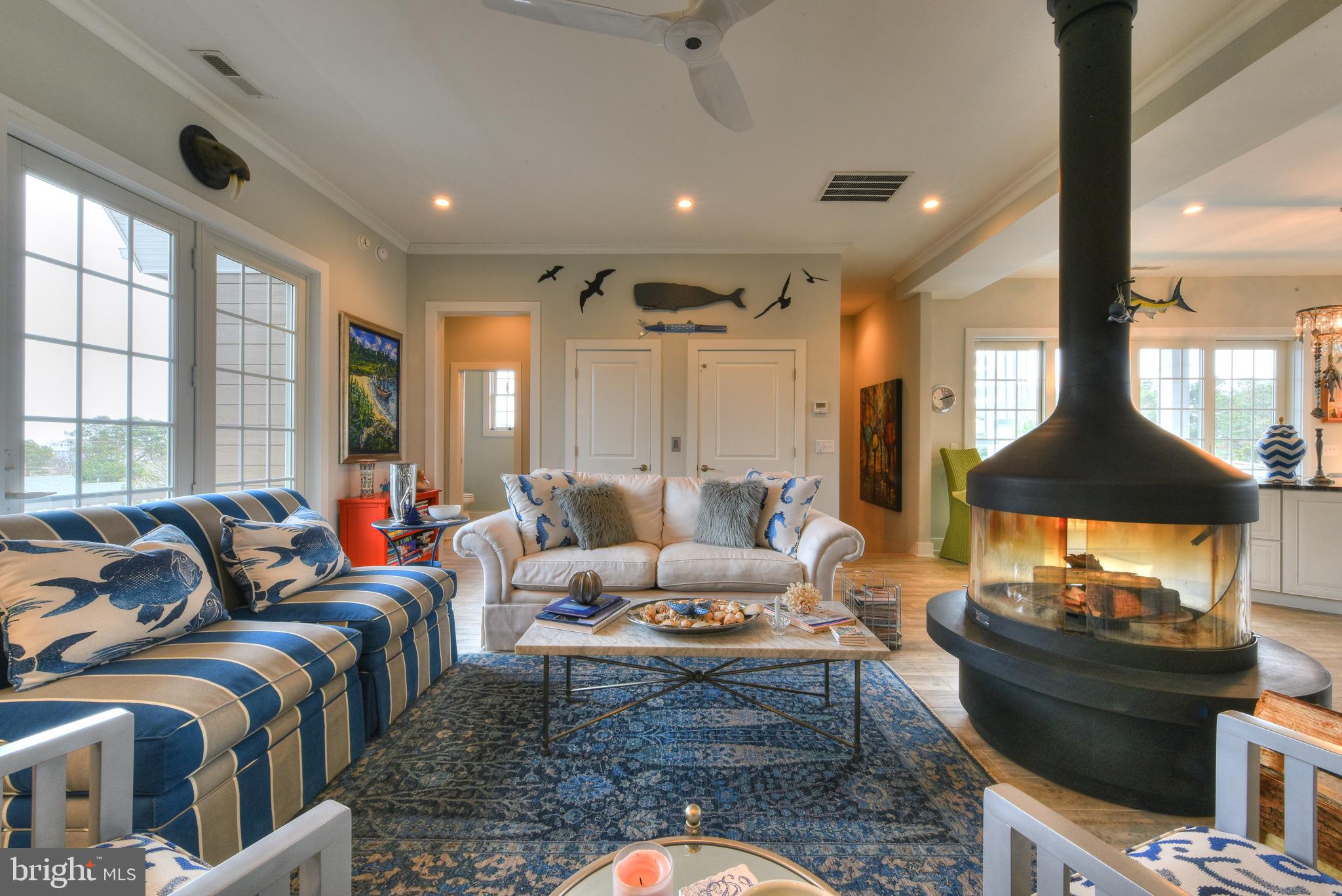 SILVER LAKE SHORES - Residential