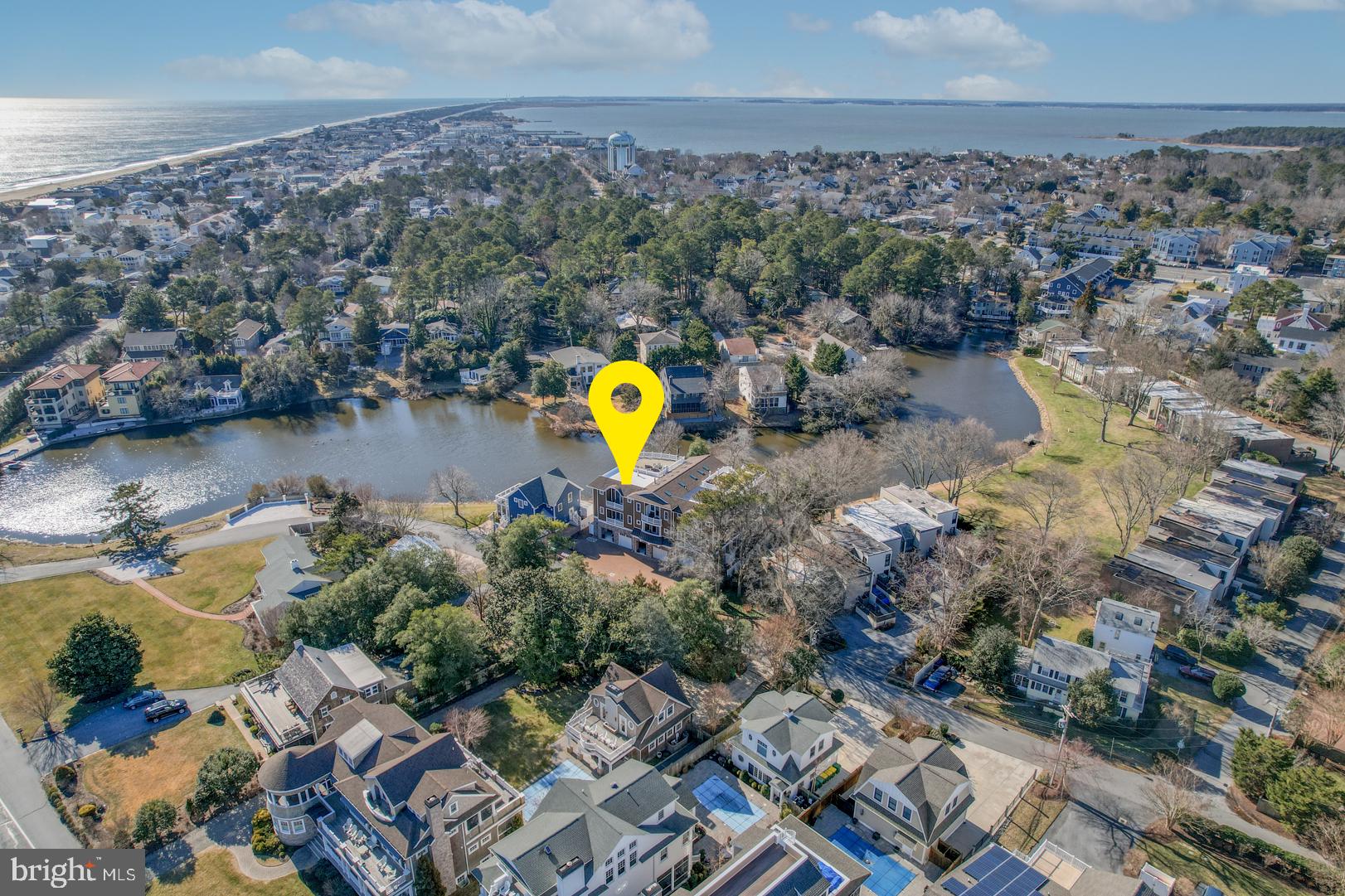 SILVER LAKE SHORES - Residential