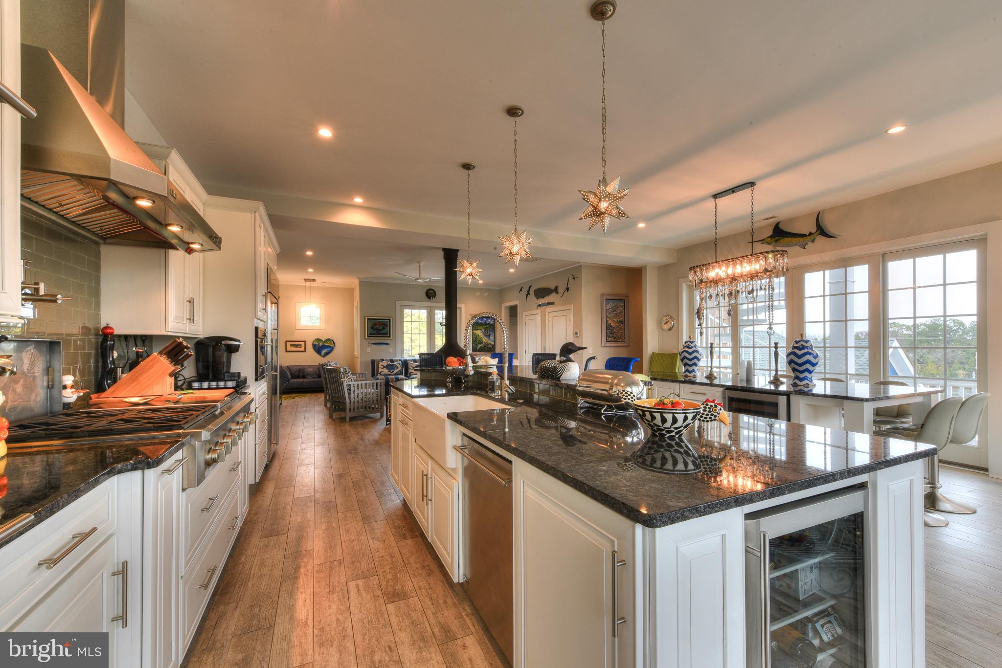 SILVER LAKE SHORES - Residential