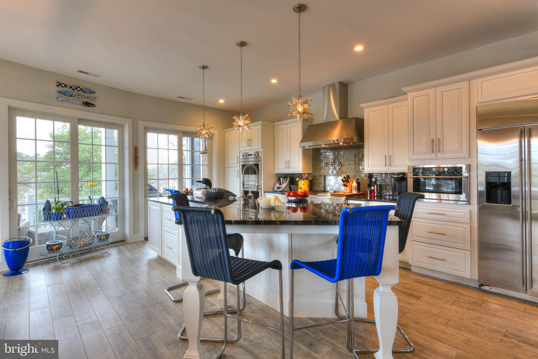 SILVER LAKE SHORES - Residential