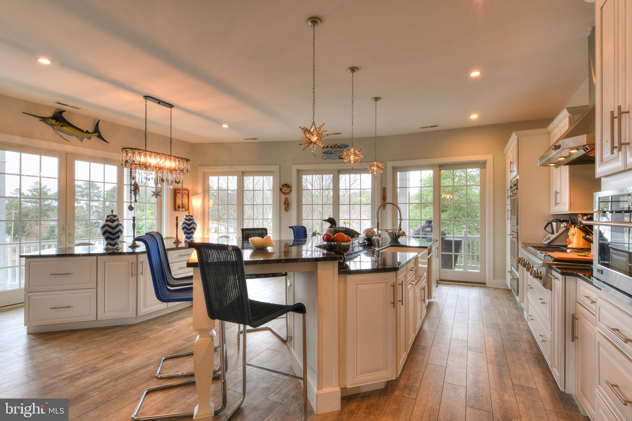 SILVER LAKE SHORES - Residential