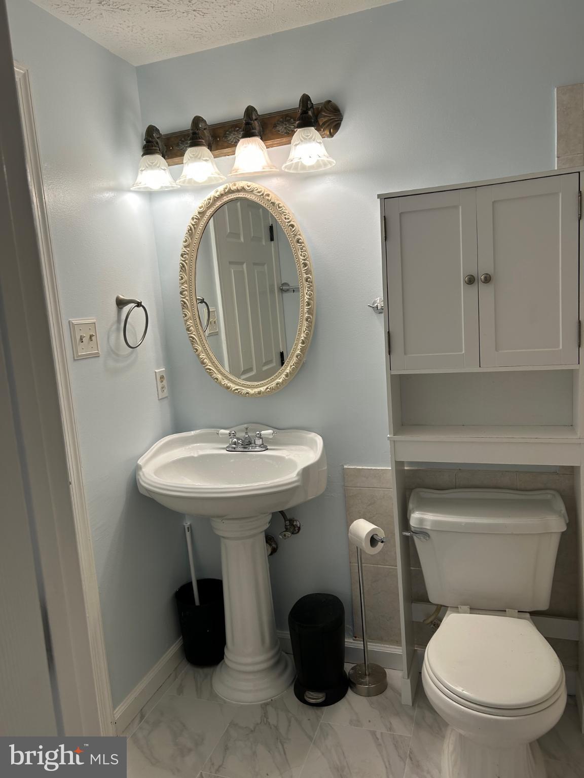 NEWINGTON FOREST - Residential Lease