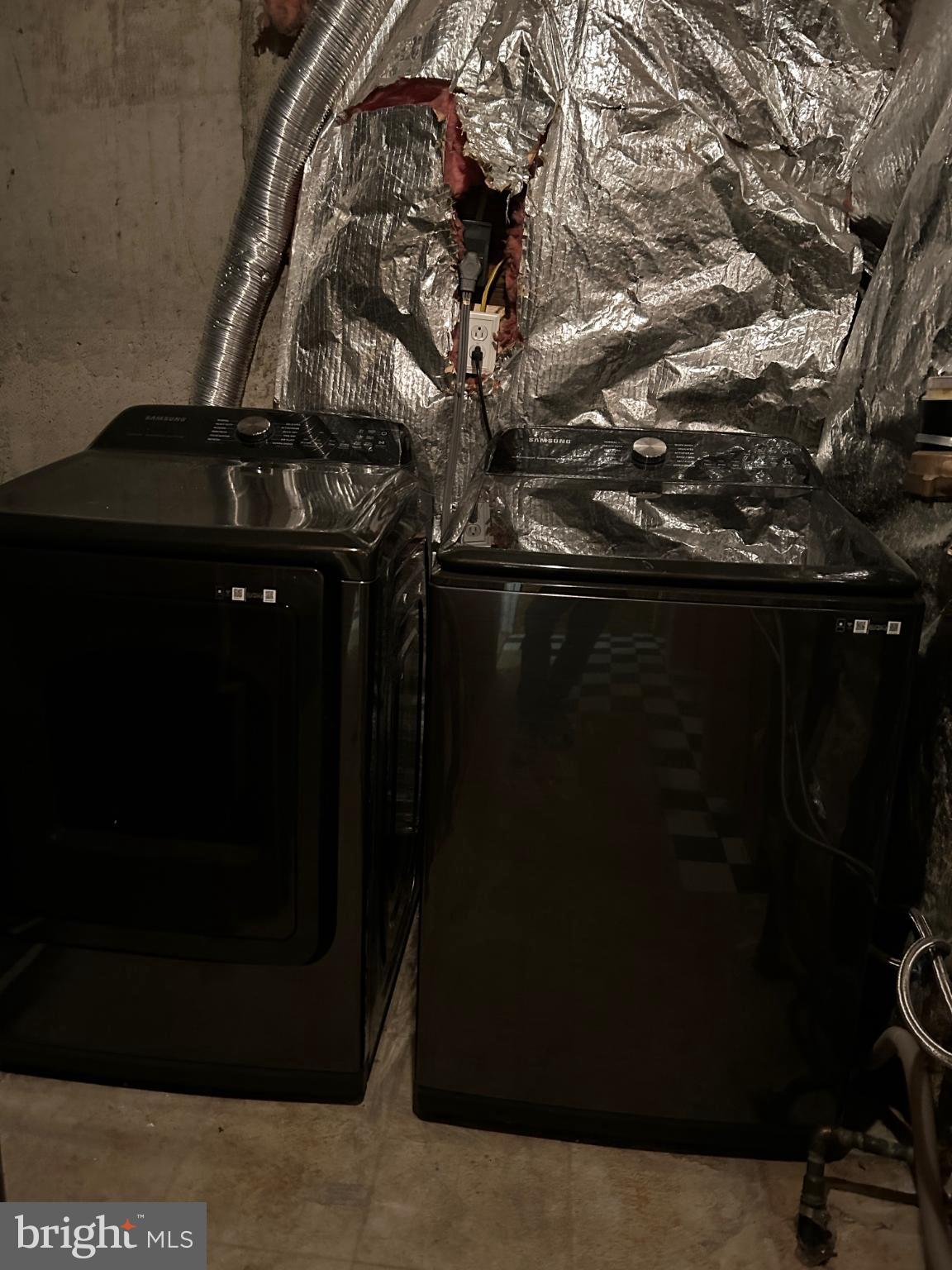 NEWINGTON FOREST - Residential Lease