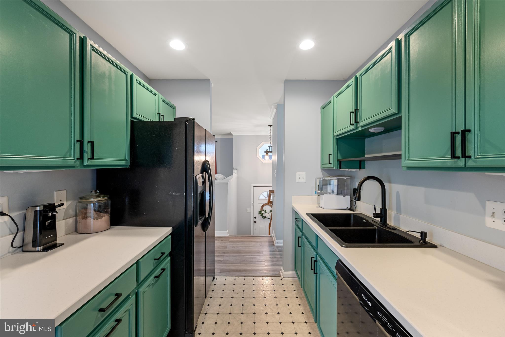 INWOOD MEADOWS - Residential