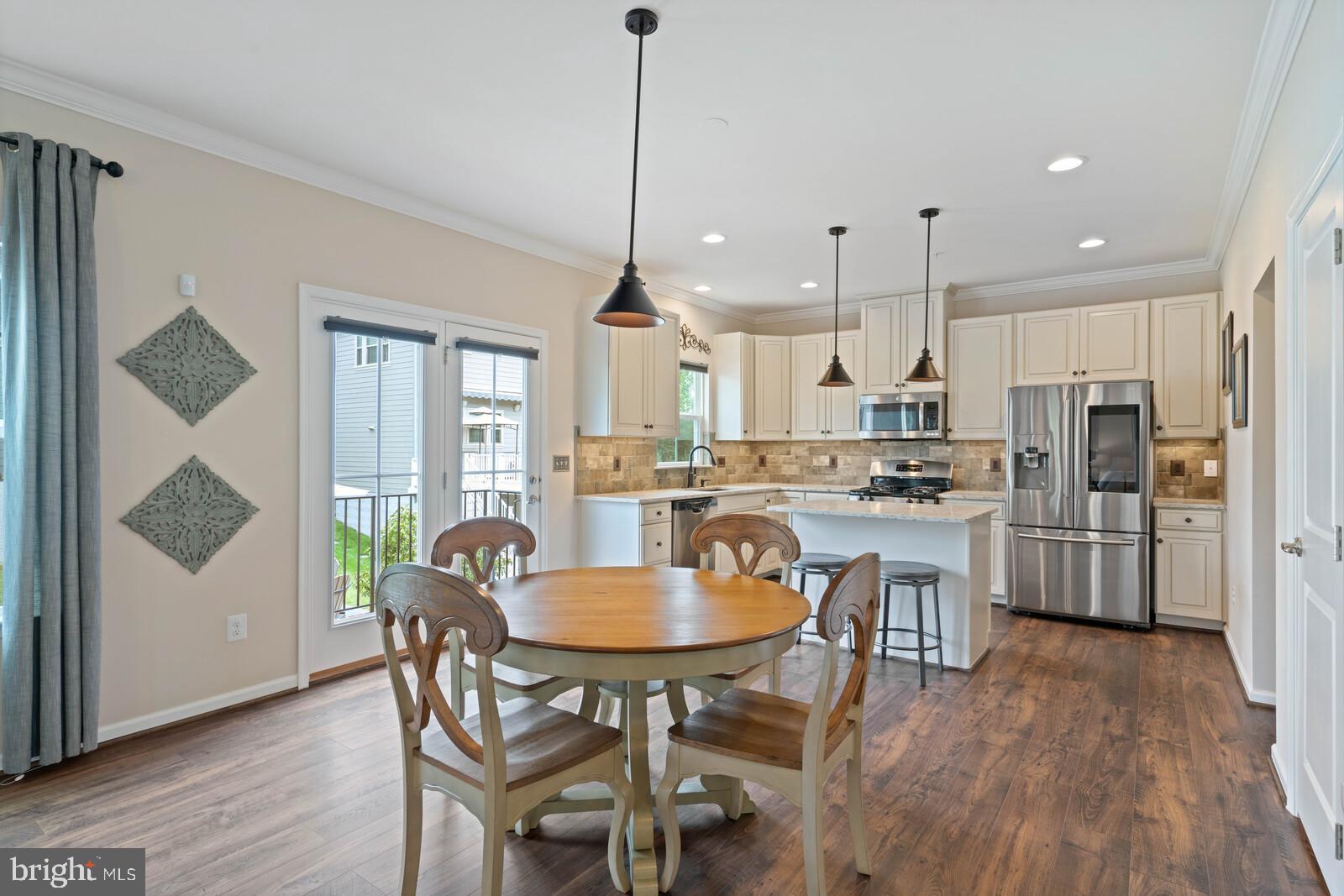 POTOMAC SHORES - Residential