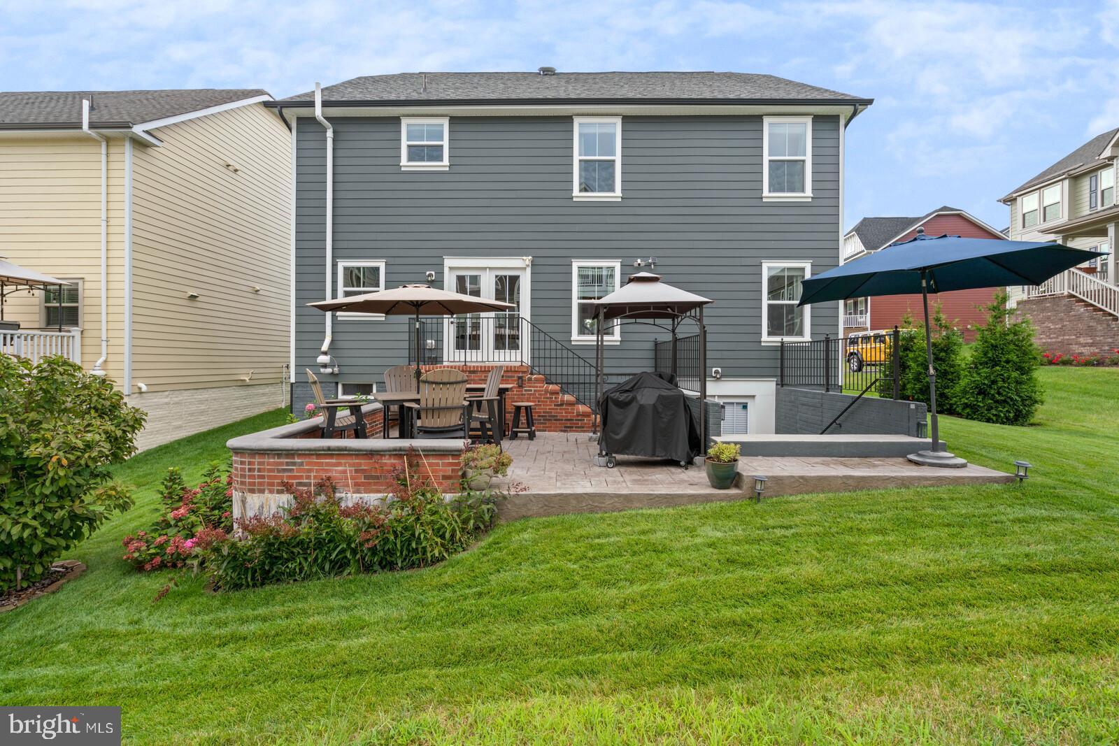 POTOMAC SHORES - Residential