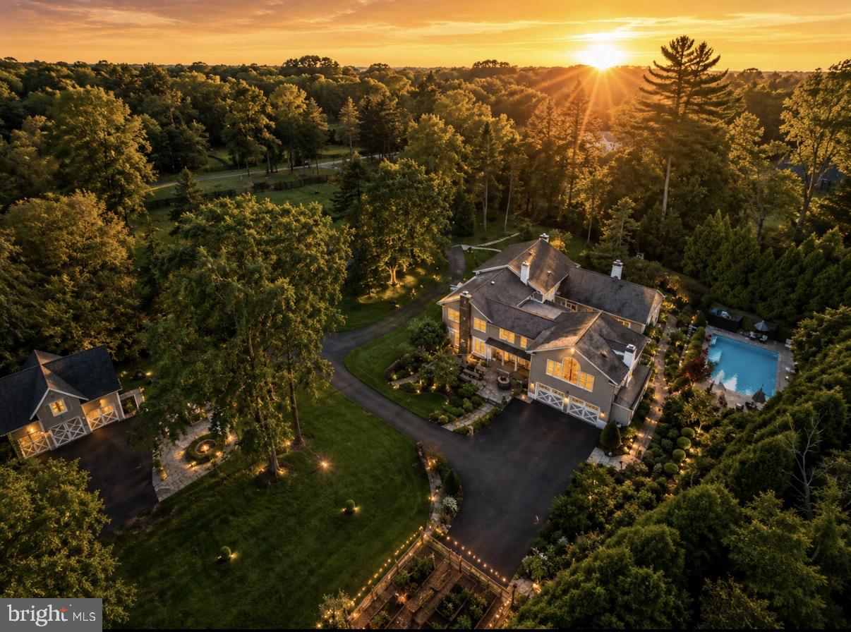 MOUNT EYRE MANOR - Residential