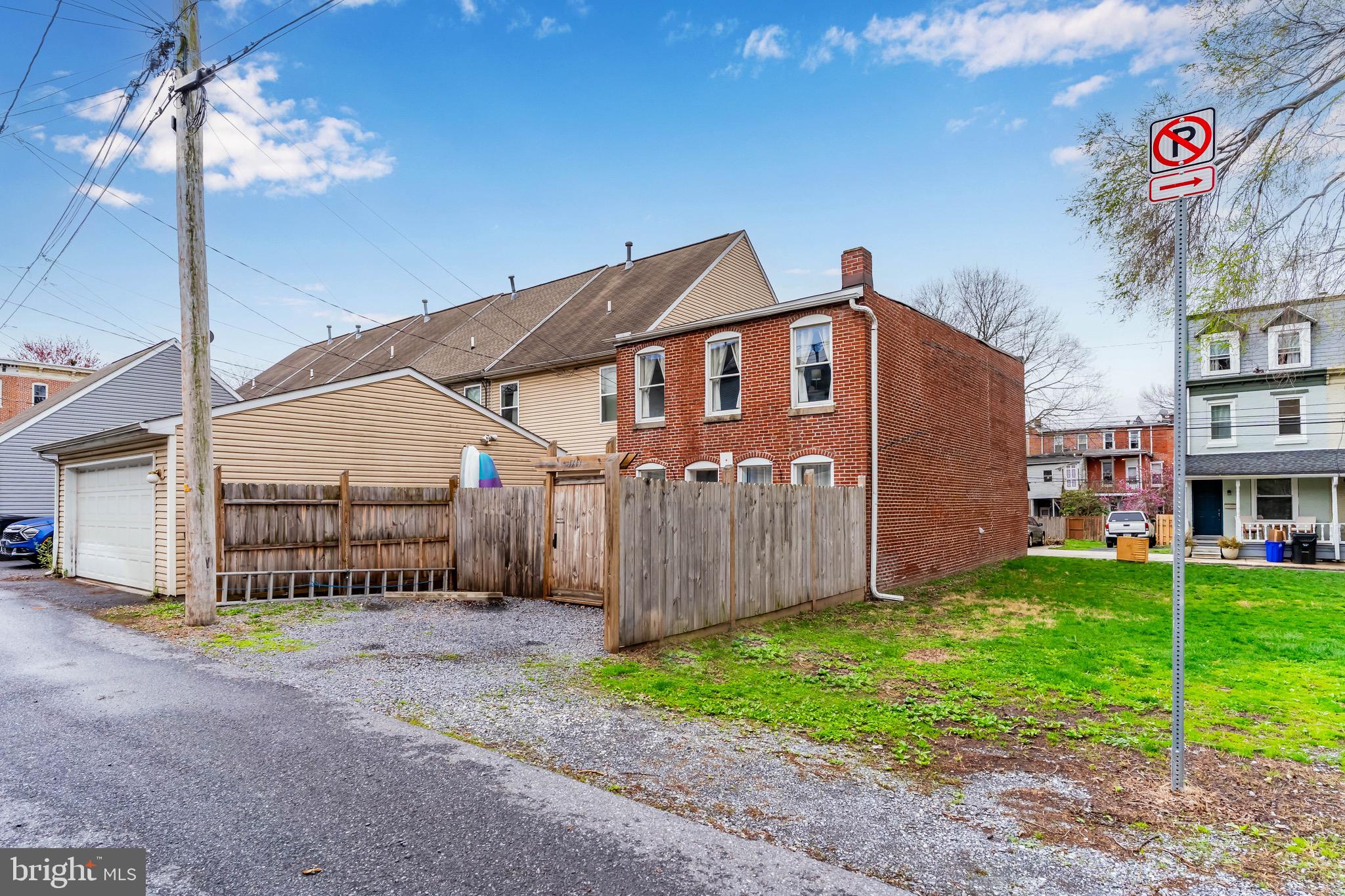 HARRISBURG CITY - Residential