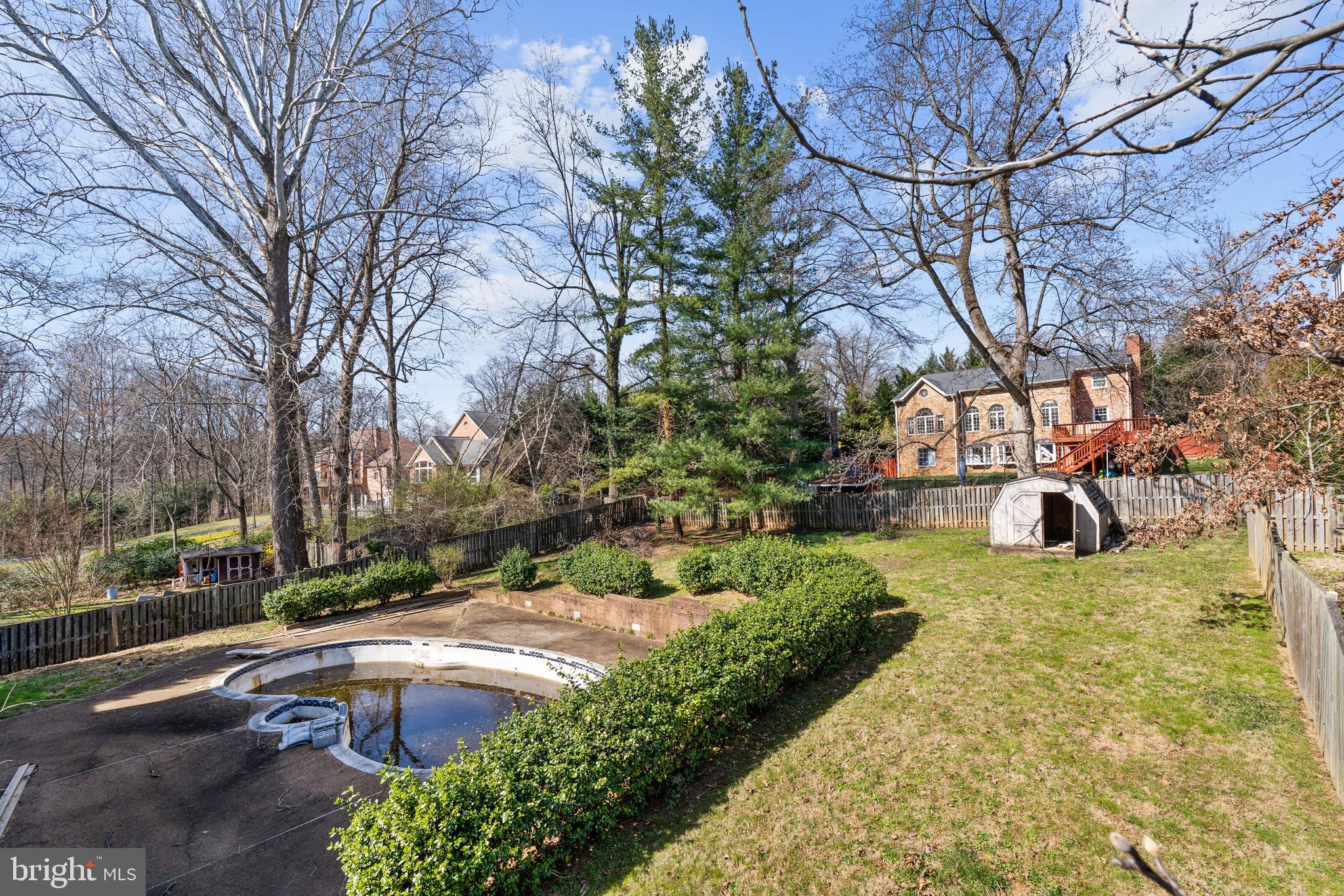 BEDFORD ACRES - Residential