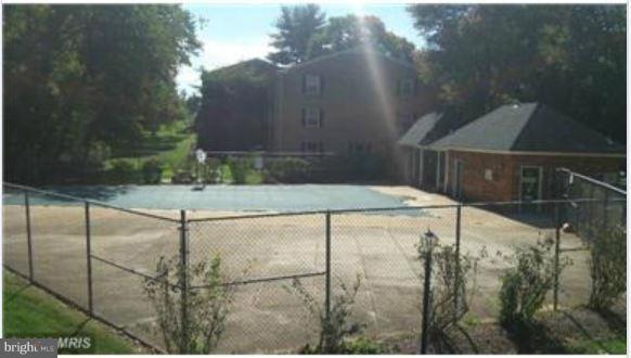 LYNDHURST - Residential Lease