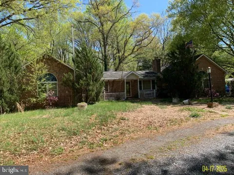 3721 Solomons Island Road, Harwood, MD MLS: MDAA2112448